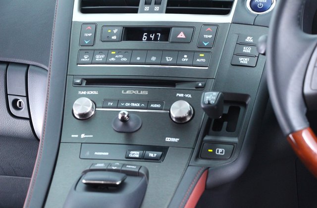 レクサスHSHS250h バージョンI