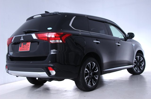 ミツビシ アウトランダーphev G ナビパッケージ 7275 の中古車詳細 岡山の車買取ならカートップ