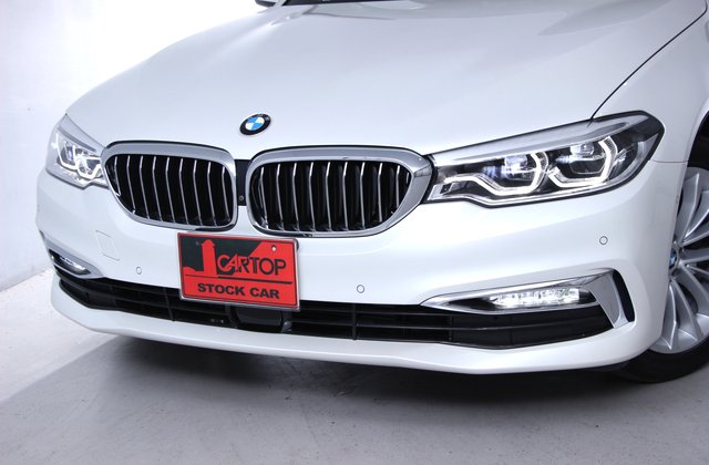 BMW5シリーズ523d ラグジュアリー