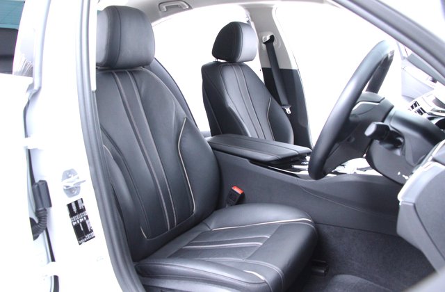 BMW5シリーズ523d ラグジュアリー