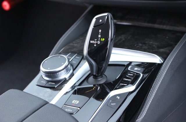 BMW5シリーズ523d ラグジュアリー