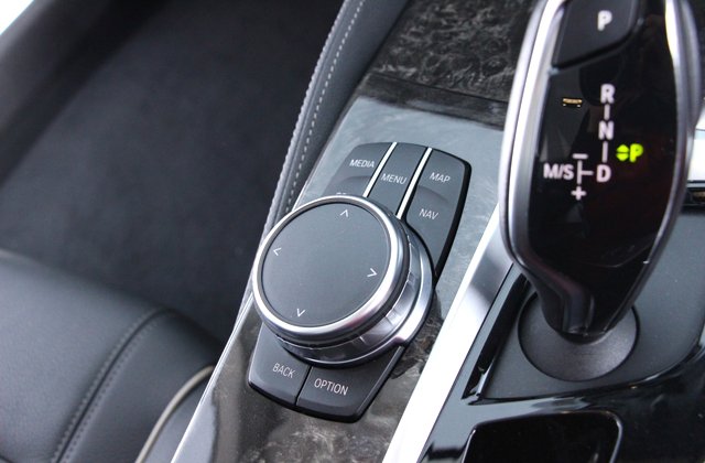 BMW5シリーズ523d ラグジュアリー
