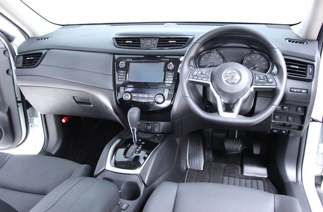 ニッサンエクストレイル20X HYBRID 4WD