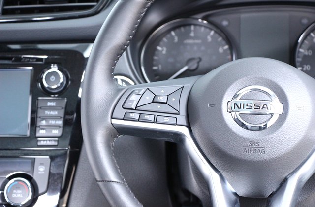 ニッサンエクストレイル20X HYBRID 4WD