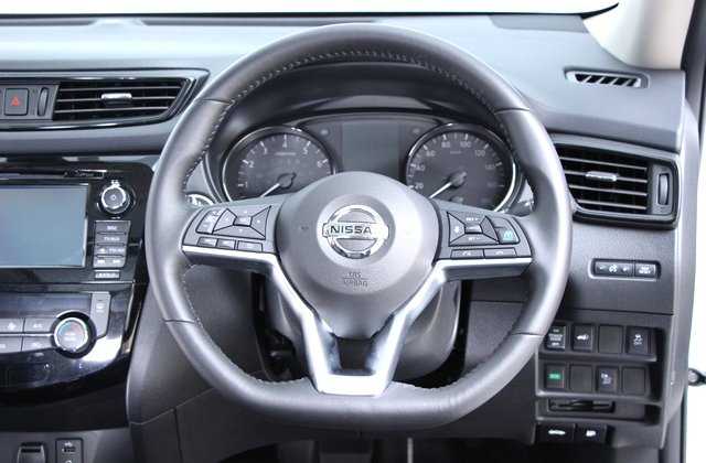 ニッサンエクストレイル20X HYBRID 4WD