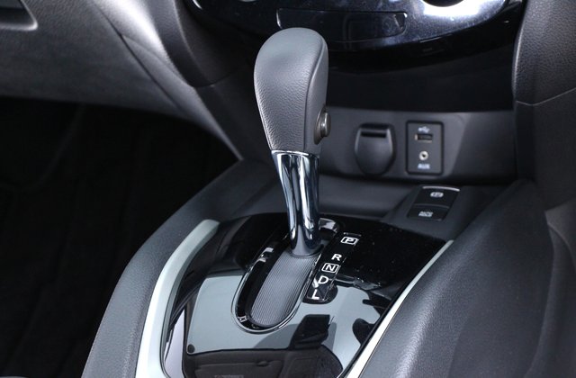 ニッサンエクストレイル20X HYBRID 4WD