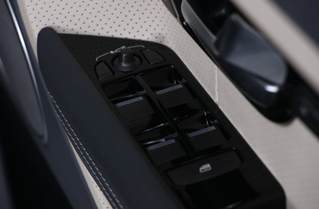 ランドローバーレンジローバーイヴォークダイナミックリミテッド 180台限定車
