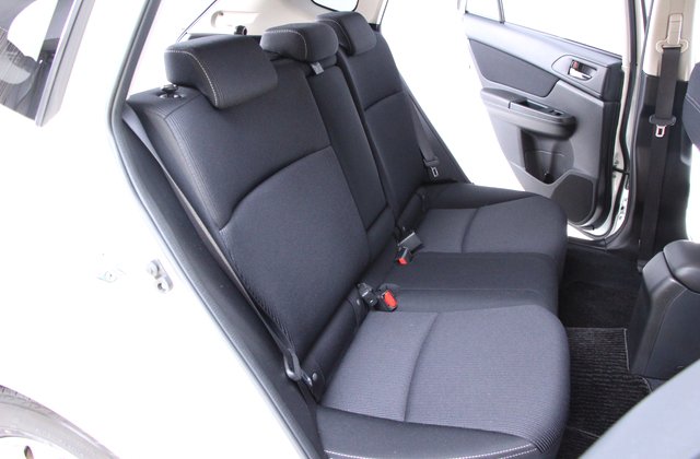 スバルインプレッサスポーツ1.6i-L