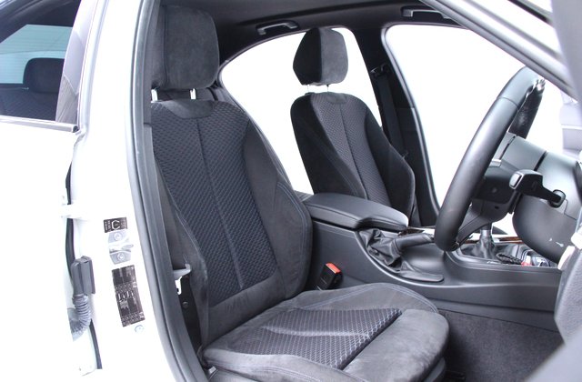 BMW3シリーズ320i Mスポーツ