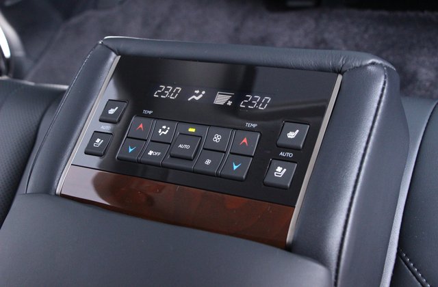 レクサスLXLX570