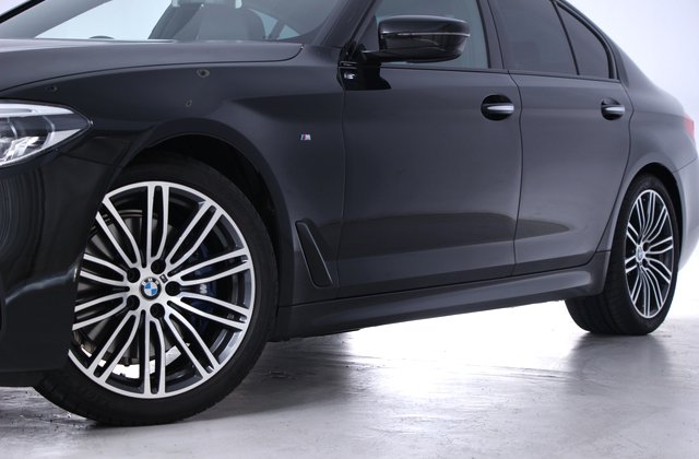 BMW5シリーズ530i Mスポーツ