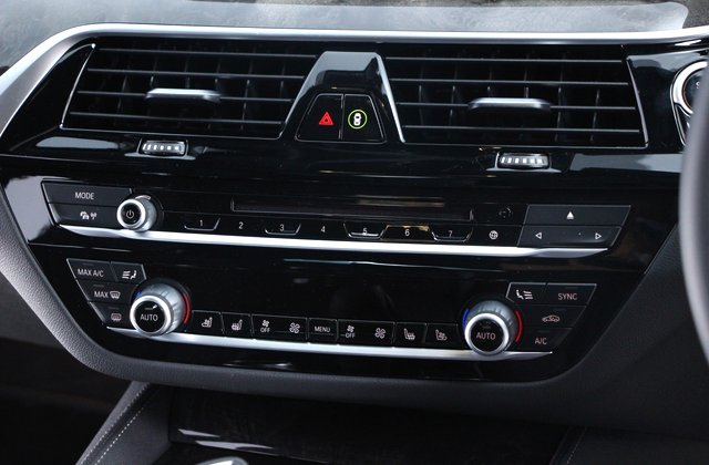 BMW5シリーズ530i Mスポーツ