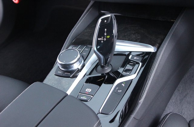 BMW5シリーズ530i Mスポーツ
