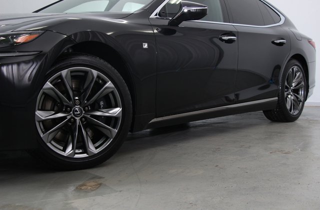 レクサスLS500 Fスポーツ AWD