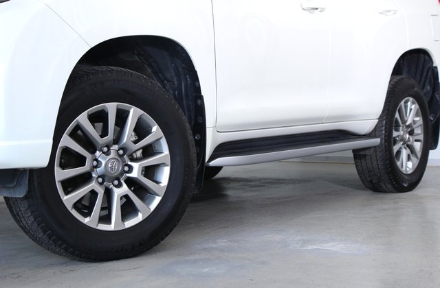 トヨタランドクルーザープラドTX Lパッケージ Gフロンティア