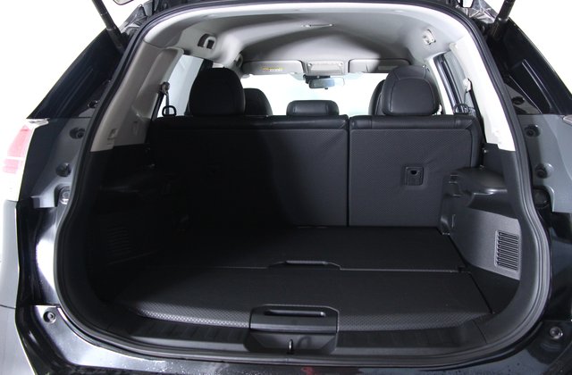 ニッサンエクストレイル20Xt エマージェンシーブレーキパッケージ