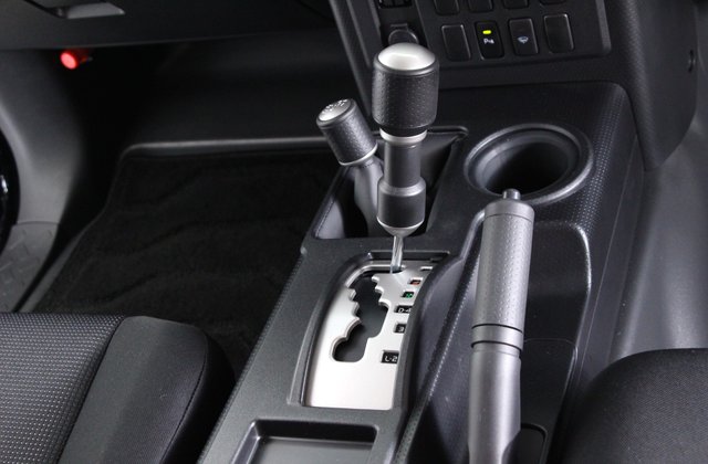 トヨタFJクルーザーブラックカラーパッケージ