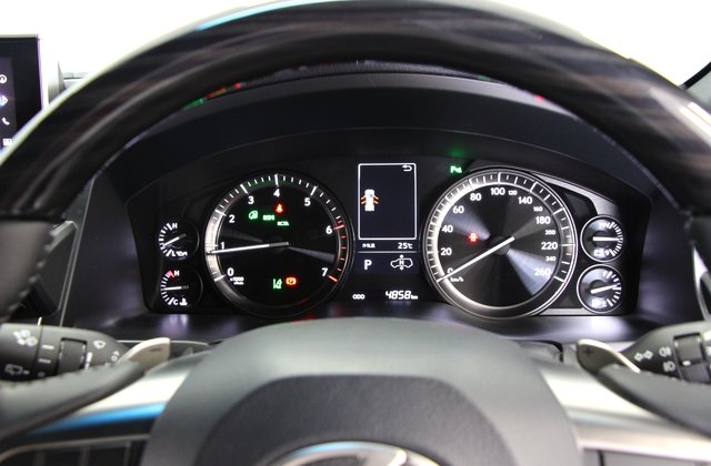 レクサスLXLX570 特別仕様車ブラックシークエンス