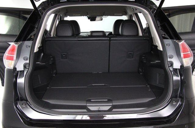 ニッサンエクストレイル20Xt エマージェンシーブレーキパッケージ
