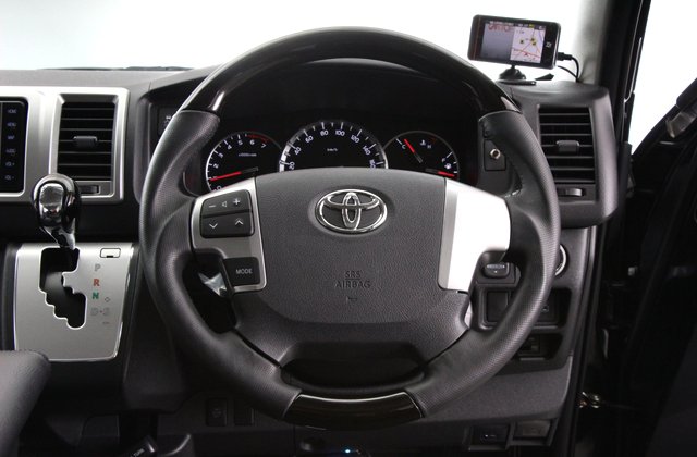 トヨタハイエースワゴン ファインテックツアラー
