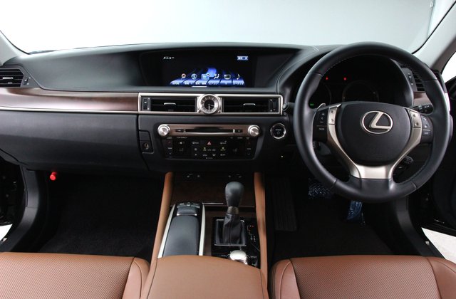 レクサスGS300h Iパッケージ