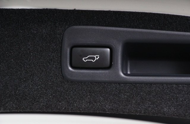 トヨタハリアープログレス メタルアンドレザーパッケージ