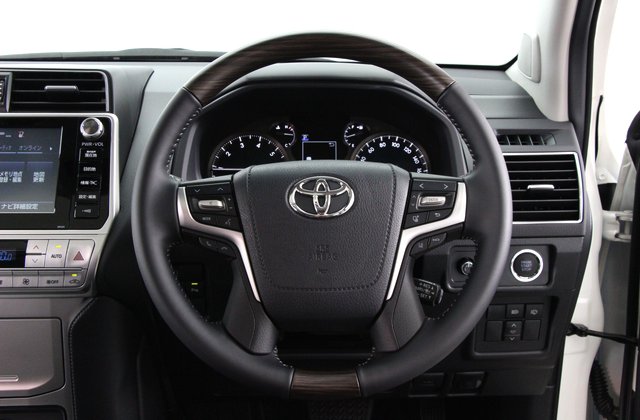 トヨタランドクルーザープラドTX Lパッケージ