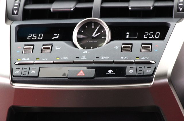 レクサスNX300 Fスポーツ