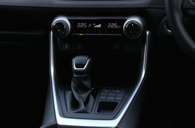 トヨタRAV4G