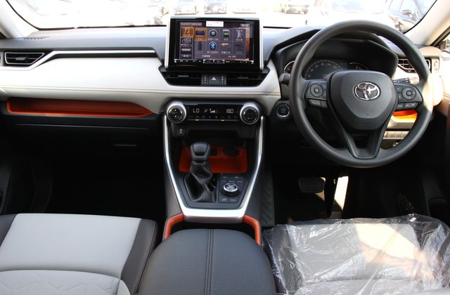 トヨタRAV4アドベンチャー