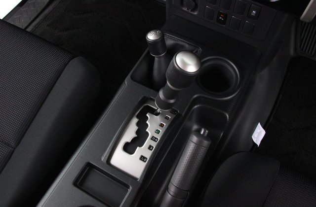 トヨタFJクルーザーブラックカラーパッケージ