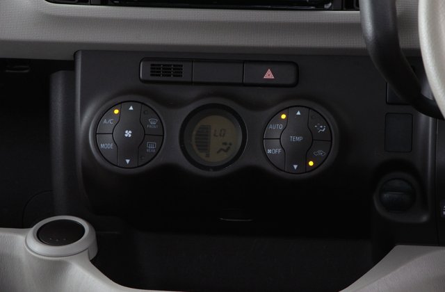 トヨタパッソプラスハナ