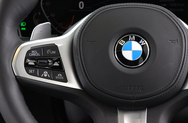 BMW3シリーズ320i Mスポーツ