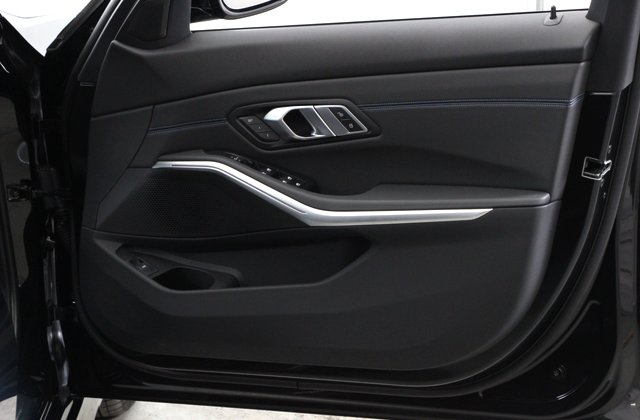 BMW3シリーズ320i Mスポーツ