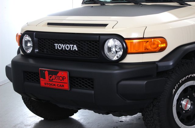 トヨタFJクルーザートレイルチームエディション