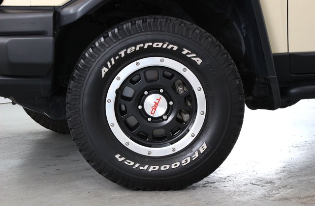 トヨタFJクルーザートレイルチームエディション