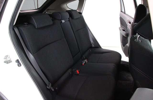 スバルインプレッサXV2.0i-L