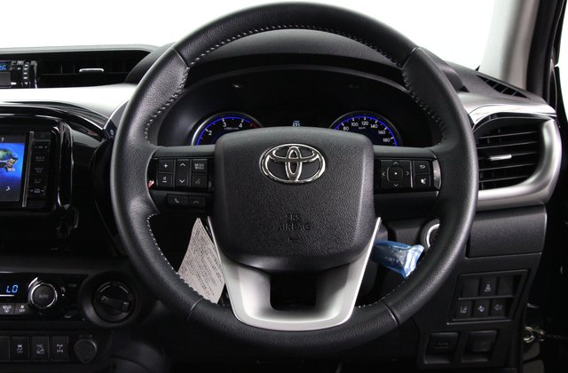 トヨタハイラックスZ
