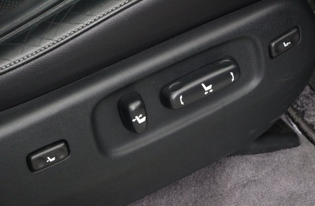 トヨタランドクルーザーZX