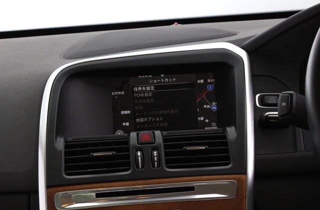 ボルボXC60D4 クラシック