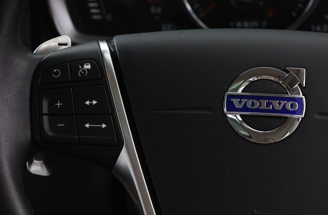 ボルボXC60D4 クラシック