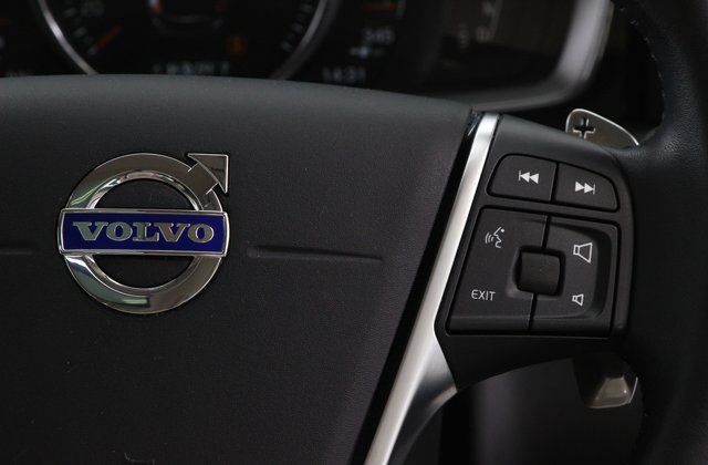 ボルボXC60D4 クラシック