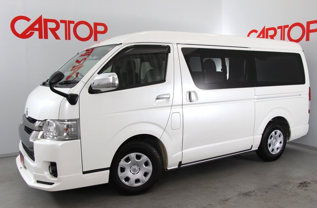 トヨタハイエースバン スーパーGL ダークプライム