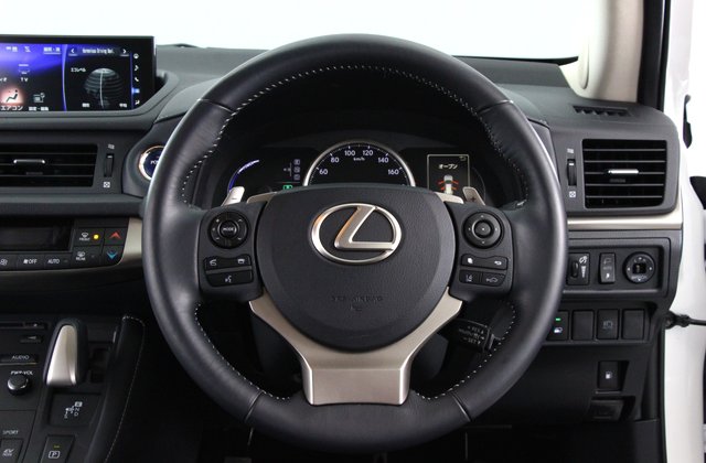 レクサスCT200h バージョンC