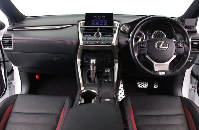 レクサスNX200t Fスポーツ