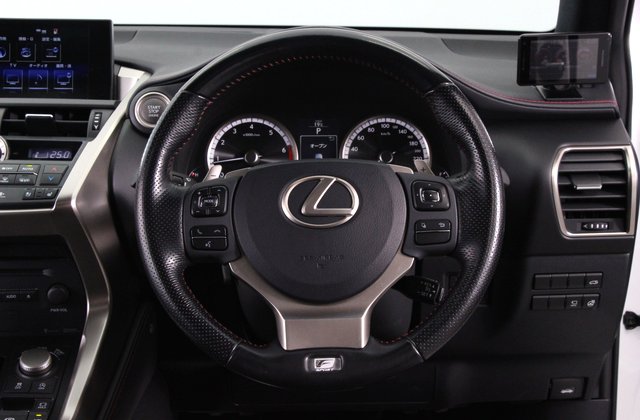 レクサスNX200t Fスポーツ