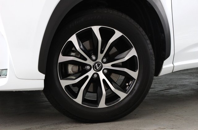 レクサスNX300h Fスポーツ