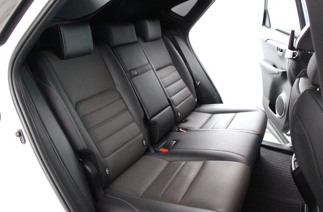 レクサスNX300h Fスポーツ
