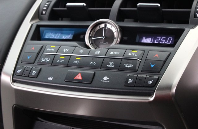 レクサスNX300h Fスポーツ