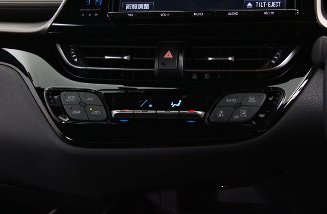 トヨタCHRG LEDエディション